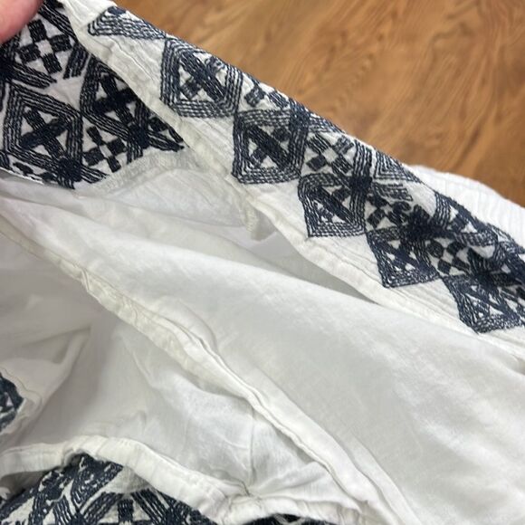 Old Navy Gauze (Lined) Skirt Medium - Picture 7 of 7